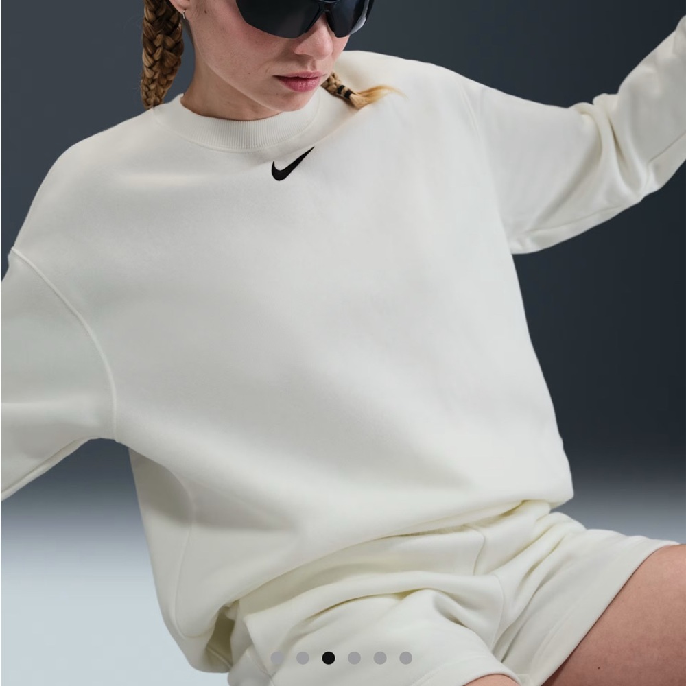 ☑️🚹Nike Men's Classic White Crewneck Sweater - Picture 6 of 17